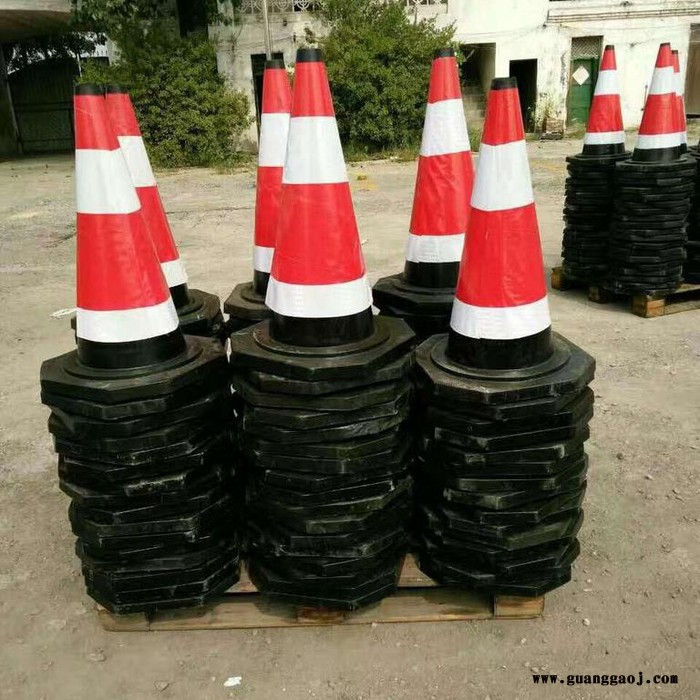 伟豪橡胶反光锥 雪糕筒 安全警示圆锥 交通路障 现货供应  路锥定做 路锥印字图3