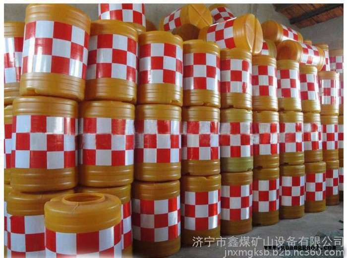 黄色反光吹塑防撞桶,公路防撞桶,低价促销   黄色反光吹塑防撞桶参数图3