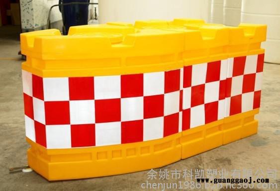 滚塑防撞桶厂家 滚塑防撞墩 大号道路防撞桶批发直销图3