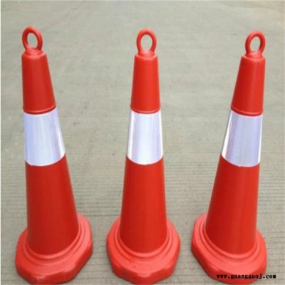 天恒博达酒店门口路锥 交通反光路障反光贴路锥