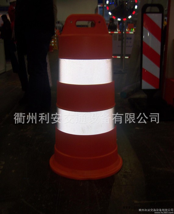 出口沙特美国款式防撞桶图3