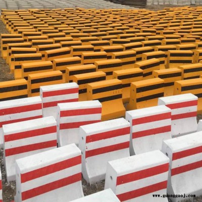 供应水泥墩隔离墩500黑黄红白道路水泥防撞墩防撞块 厂家现货直销价格优惠隔离墩防撞桶 价格优惠