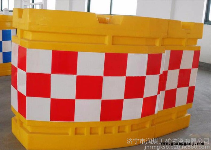 橘红色船型防撞桶 高速公路专用船型防撞桶 量大从优图1
