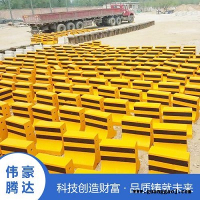 水泥墩隔离墩 500黑黄红白道路水泥防撞墩防撞块  **  价格优惠