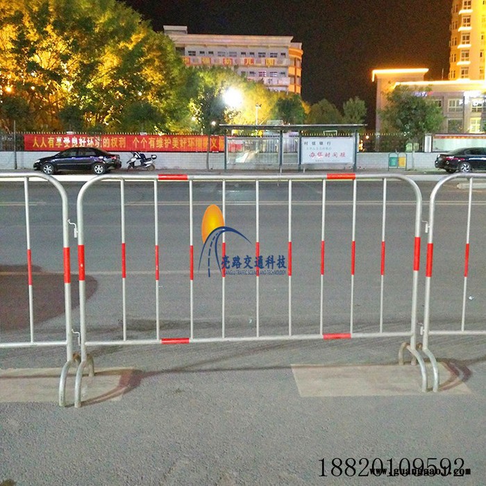 亮路交通 铁马 水马 拒马 围挡 防撞桶图4