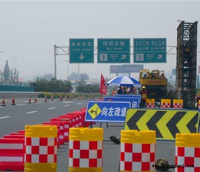 【仕波】防撞桶交通安全缓冲弹性 滚塑 交通设施图4
