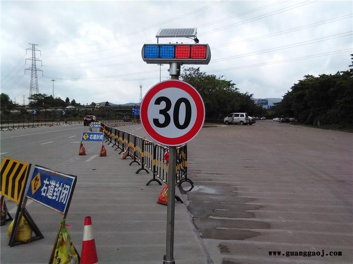 新会交通道路设施 新会道路施工工程承包 水马、减速带、防撞桶产品报价图6
