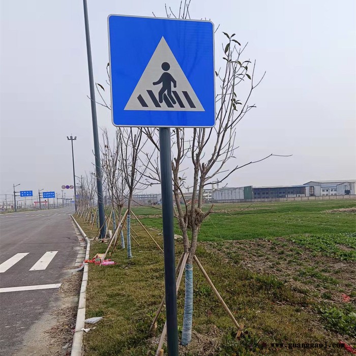 标志牌 供应道路交通标志牌 标志杆 高速公路标志牌 标志牌杆 马路标志牌 F型标志牌杆 厂家直供 支持定制