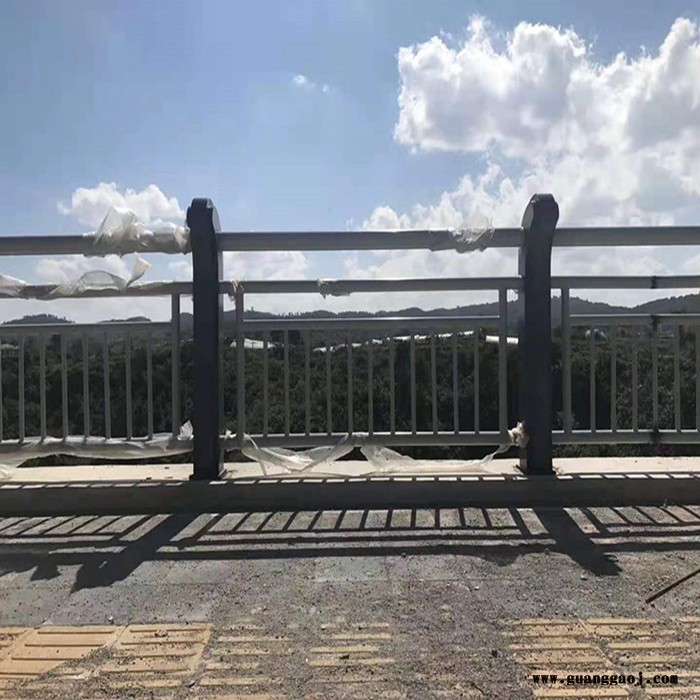 高速公路护栏 高速公路护栏网 高速公路护栏 栏杆 高速公路护栏厂家图3