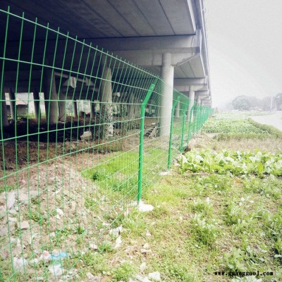 振鼎 订制高速公路分离护栏 绿色高速公路护栏 抗氧化高速公路护栏