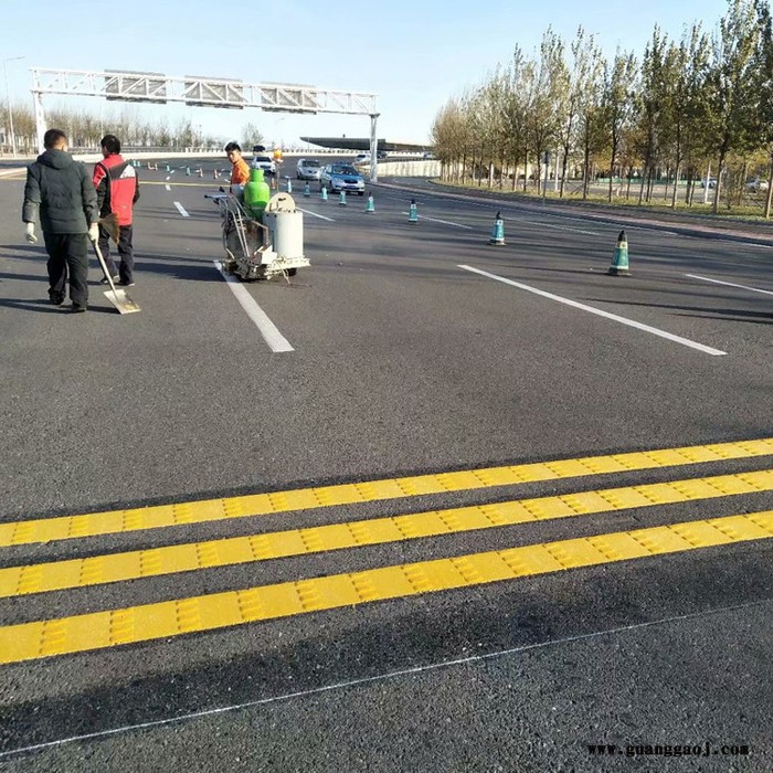 震荡画线 导向箭头画线 高速公路画线 交通标志线 车位画线