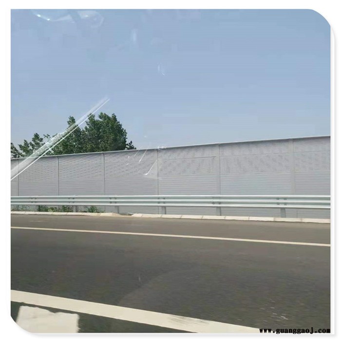 景泰县高速公路声屏障 隔音声屏障 玻璃钢隔音板厂家河北精创图3