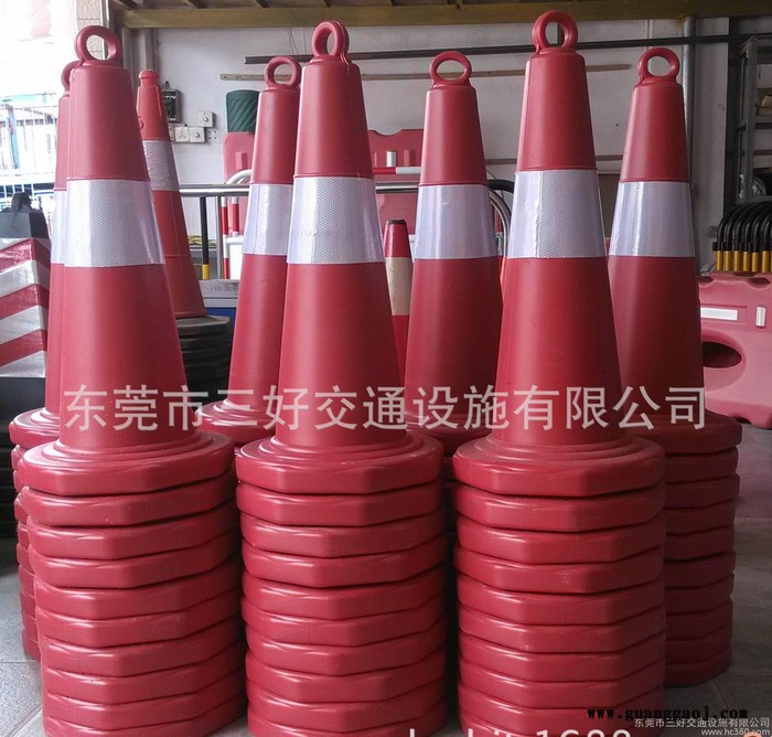 大量销售反光路锥、反光雪糕桶、路障、东莞茶山、石龙停车路锥图3
