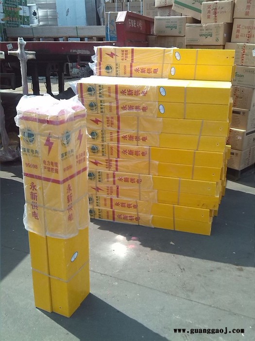 标志桩 玻璃钢出口标志桩图片 交通施工通讯桩图4
