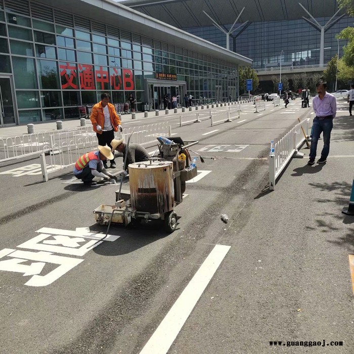 天津热熔划线 导向箭头画线 交通标志线 厂区画线 车位画线图4