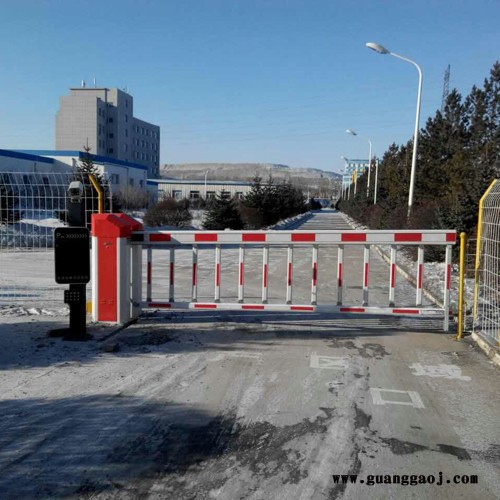 固德道道闸 道闸维修 辽宁道闸 通道闸 交通设施 路锥 翼闸图5