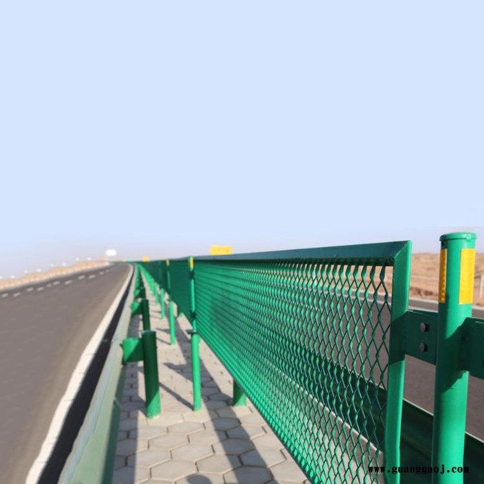 振鼎 高速公路隔离网  高速公路镀锌防护栏  ** 河南图3