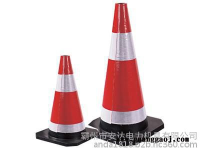 塑料路锥 方锥 反光路锥 橡胶路锥