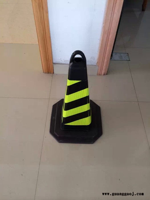 MNSD 70cm EVA方锥 泡沫型路锥 反光路锥  防撞锥 隔离椎  塑料方尖碑 交通路锥图2