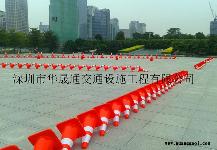 深圳方锥、反光路锥、多种规格路锥、可安需求订做、PVC大红路图2