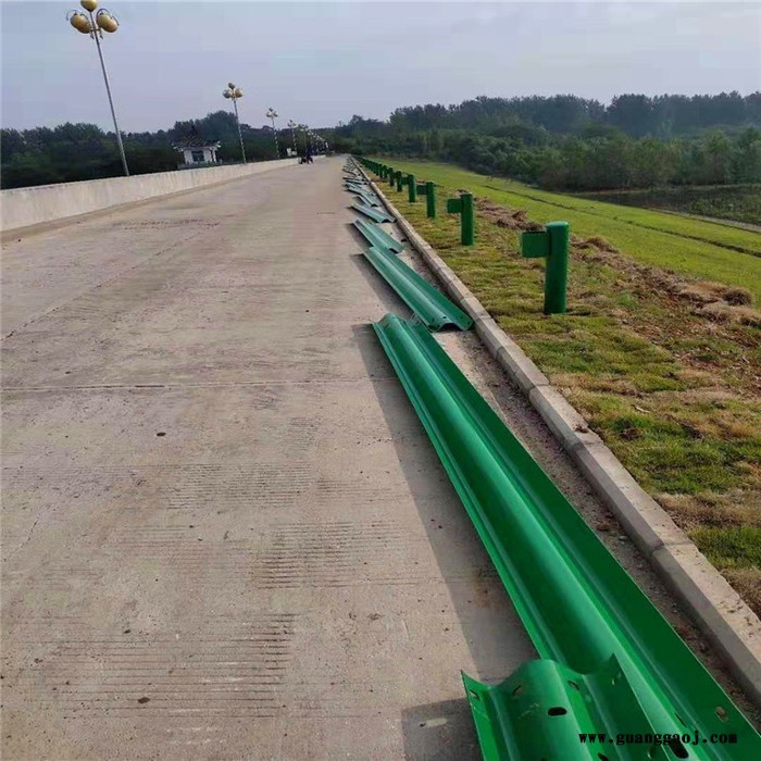 清远高速公路防撞栏 肇庆波形护栏批发 云浮高速公路防撞栏图1
