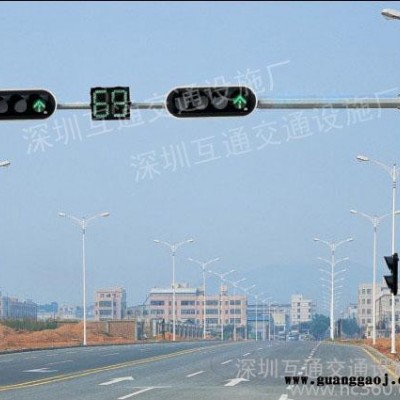 供应深圳互通交通设施信号灯杆、交通标志杆、人行灯杆、监控杆、L型八角杆