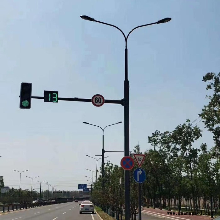 厂家供应智慧综合共杆 多杆合一组合杆 监控用杆交通标志牌监控杆 综合杆 支持定制 量大价优图3