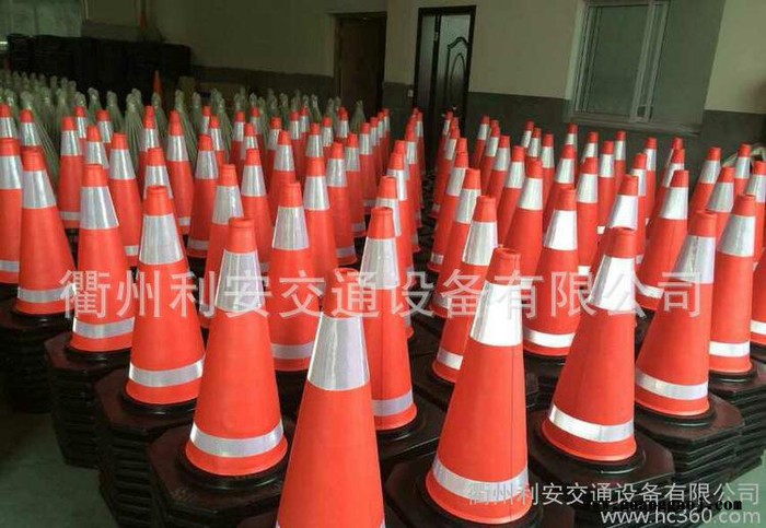 70cm高橘黄色EVA耐压不坏路锥图3