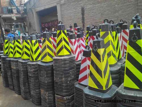 山西反光路锥批发 山西50cm 70cm橡胶路锥价格