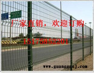 高速公路隔离栅双边丝护栏网 折弯护栏网 小区护栏网 钢丝网围栏图2