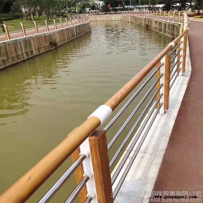 高速公路方管护栏 油漆护栏 12厚钢管 规格型号 天津瑞德隆图2