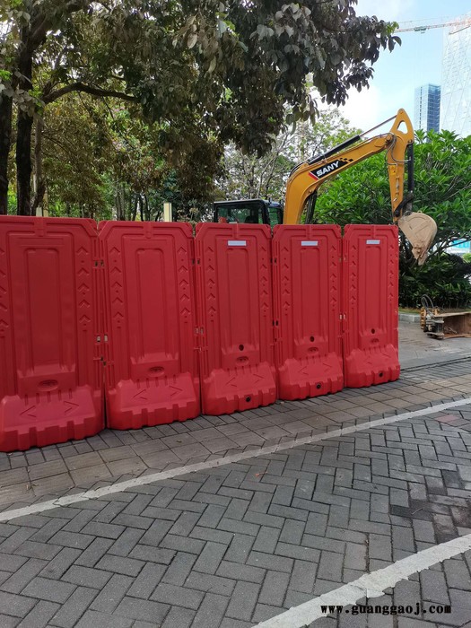 深圳市塑料水马围栏 广东高水马护栏工地围挡批发出售