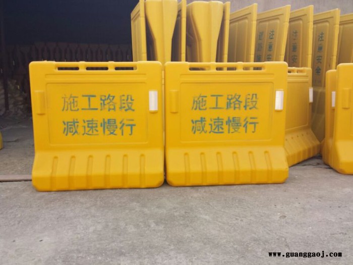水马围挡批发 注水围挡批发 围挡厂家 南京卡特兰交通图7