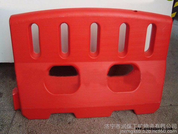 吹塑小围栏水马 交通水马摆设方便 耐热 吹塑小围栏水马厂家图3
