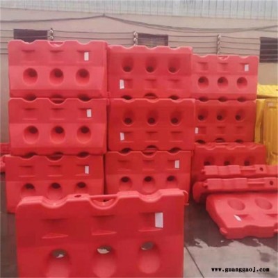 天恒博达围栏注水水马 反光滚塑水马 护栏吹塑施工水马