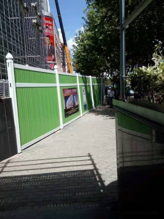 建筑市政房地产工地施工围挡地铁注水围挡护栏 彩钢PVC复合环保假草皮围挡 施工围挡彩钢围挡PVC围挡图5