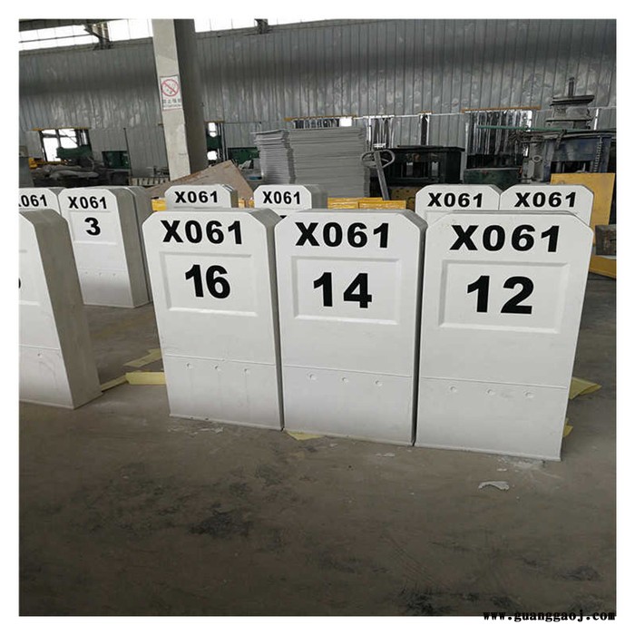 强度高标志牌 玻璃钢标志桩 通讯标识桩 泽润图4