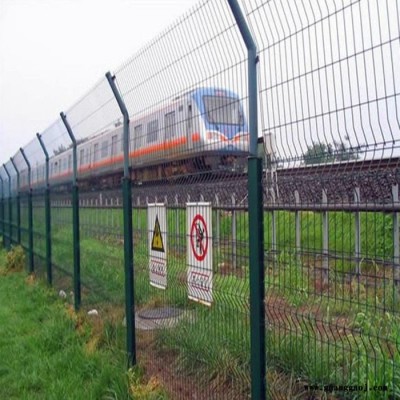 朋英 厂家供应 高速公路防护网 双边丝护栏网 喷塑铁丝隔离护栏网