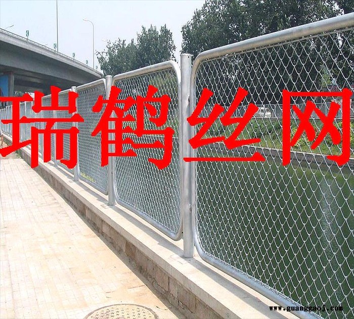 供应高速公路隔离栅厂家