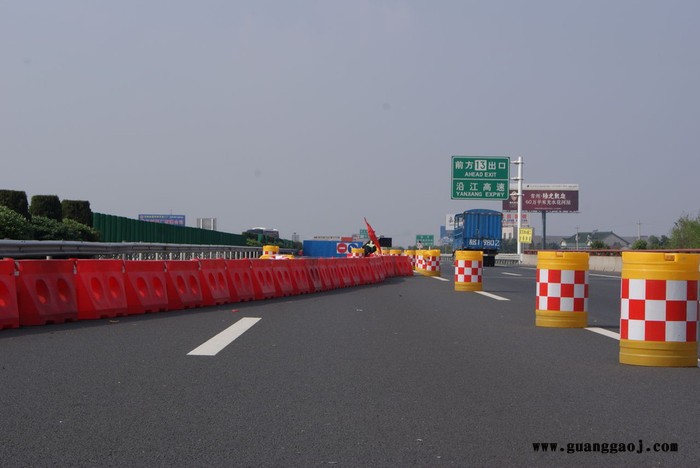 广东省低碳环保水马 深圳红色围栏水马 汕头高速公路水马图4