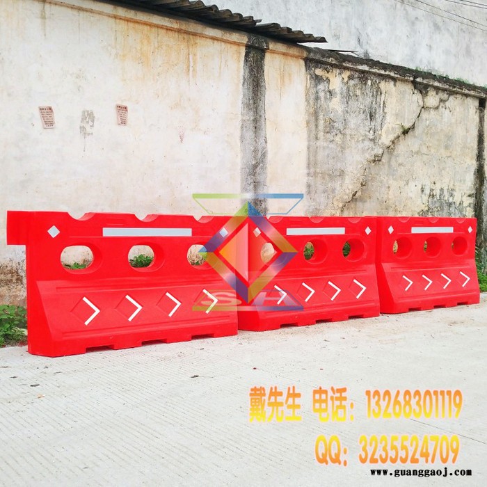 新杰 现货供应1500*800滚塑三孔水马 防撞水马围栏图3