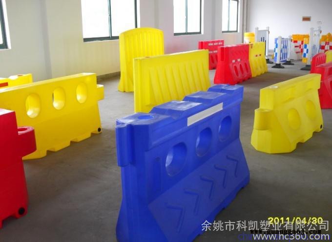 小围栏水马 滚塑小围栏水马厂家 市政工程隔离小围栏图3