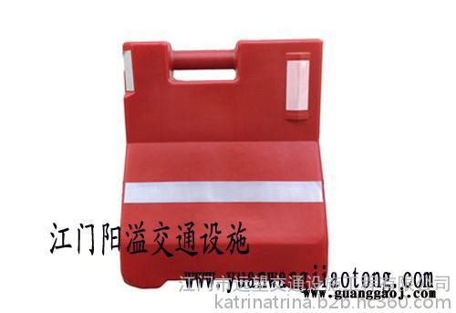 中山曹步曹一村双色水马围栏 价格