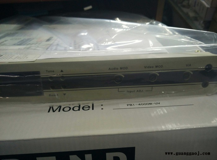 PBI-4000MUV广播级870MHz全频道捷变式邻频调制器图3
