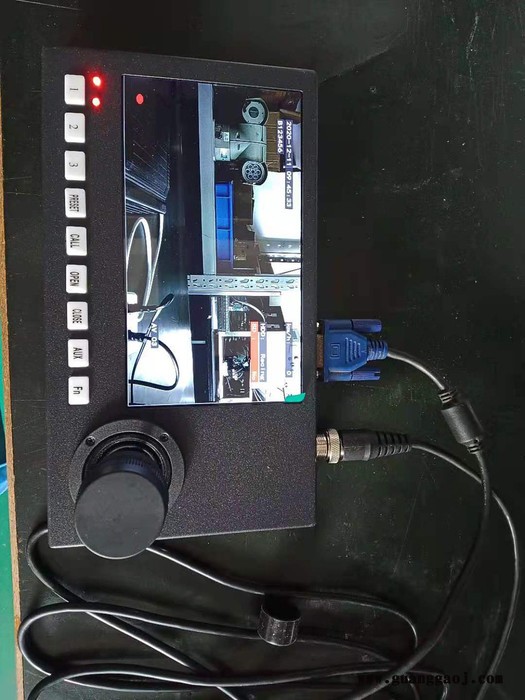 1080P网络车载云台摄像机 4G录像机存储回放对讲轨迹 远程监控360度盲区 车顶倒伏式升降照明图1
