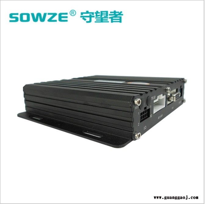 新款四路sd卡车载录像机 4G远程图传车载监控主机支持手机app查看图2