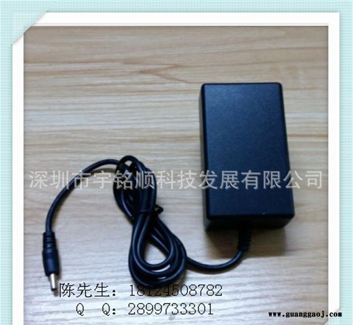 火**售生产12V2A过认证插墙式LED舞台灯电源适配器图2