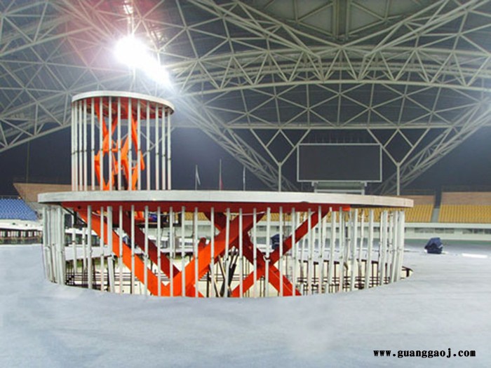 山东启运QYWT1-8升降舞台 汽车展示台图2