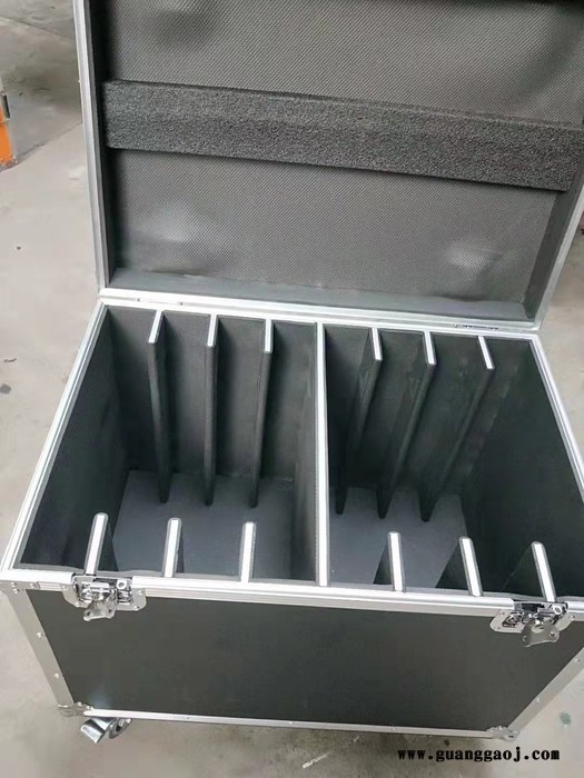航空箱定制p3p4p5LED显示屏航空箱航空箱机柜音响航空箱工具箱 拉杆航空箱 舞台设备 音响机柜 音响包图8