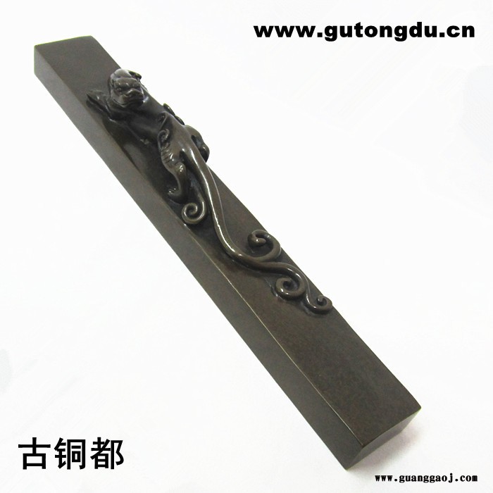 铜都雕塑 家居饰品 创意工艺品摆件 镇纸青铜器 特色商务礼品 金属工艺品 黄铜螭龙镇尺图2
